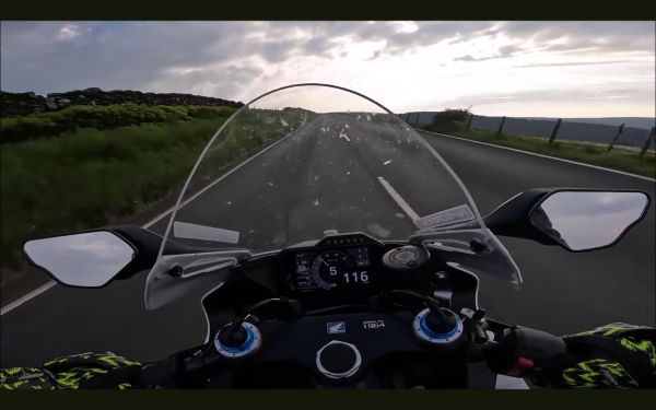 IOM TT lap, CBR1000RR-R on-board. - YouTube/TT Travelling Marshals.